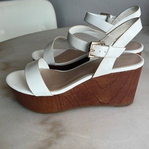 ALDO white sandal platforms | 8.5 NWOT